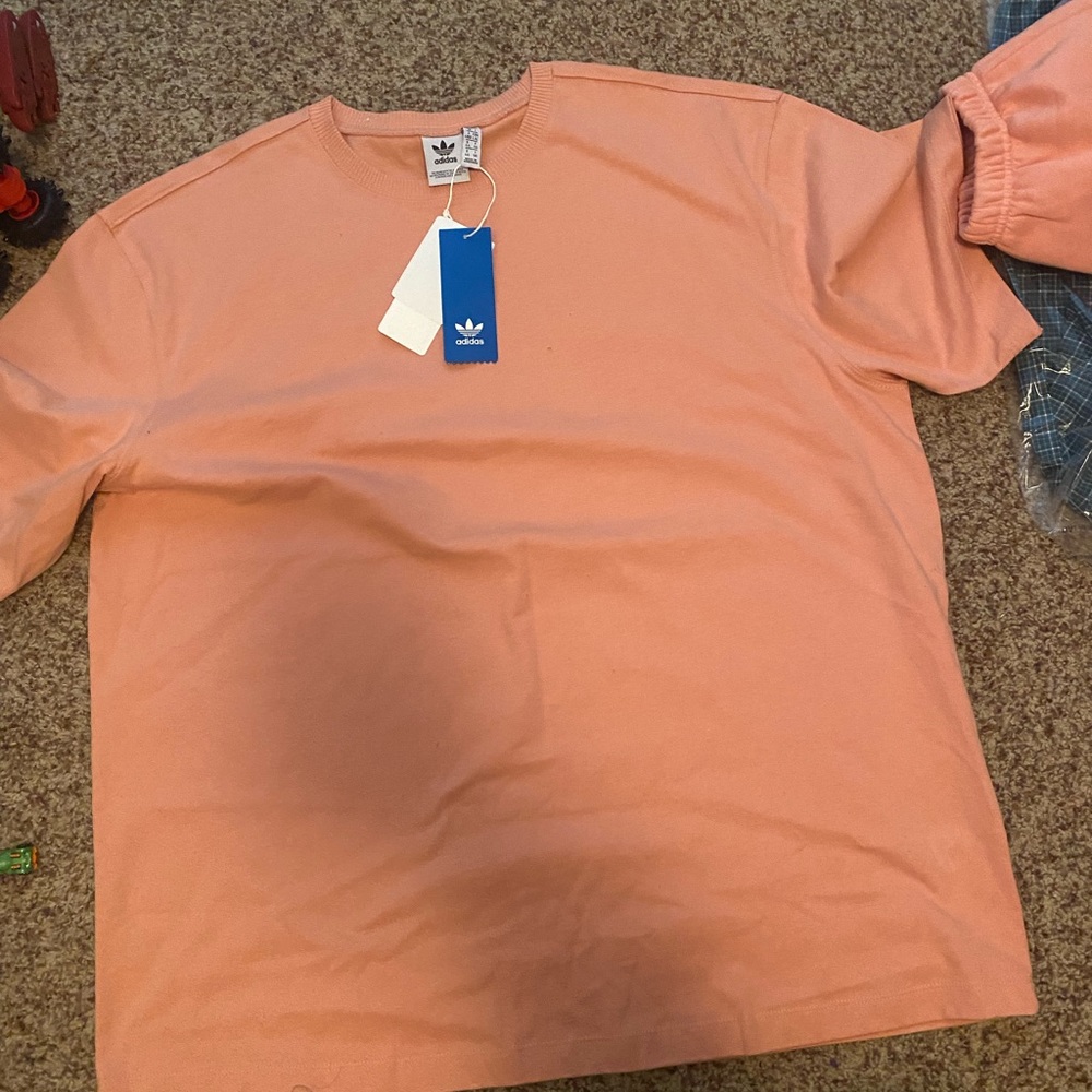 Adidas oversized tee
